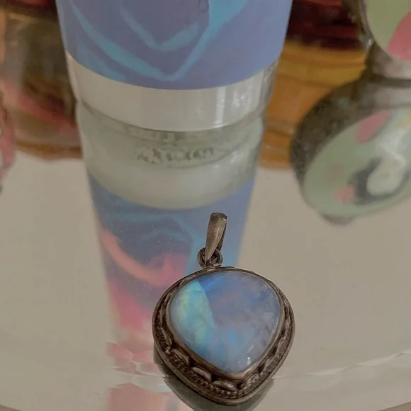 Blue Opal Pendant perfect condition OS - Picture 2 of 3